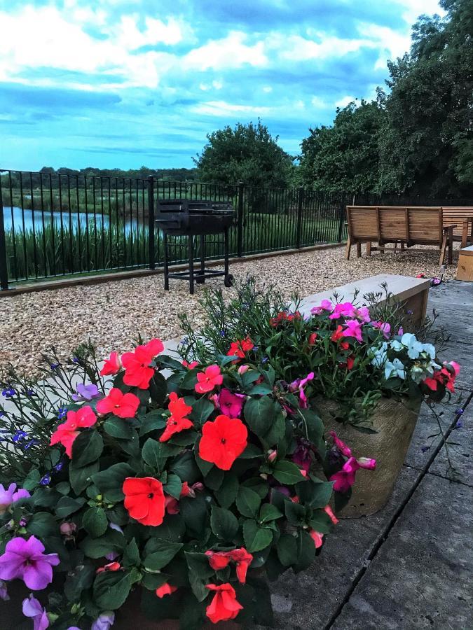 Bransford Farm Fishery & B & B Esterno foto